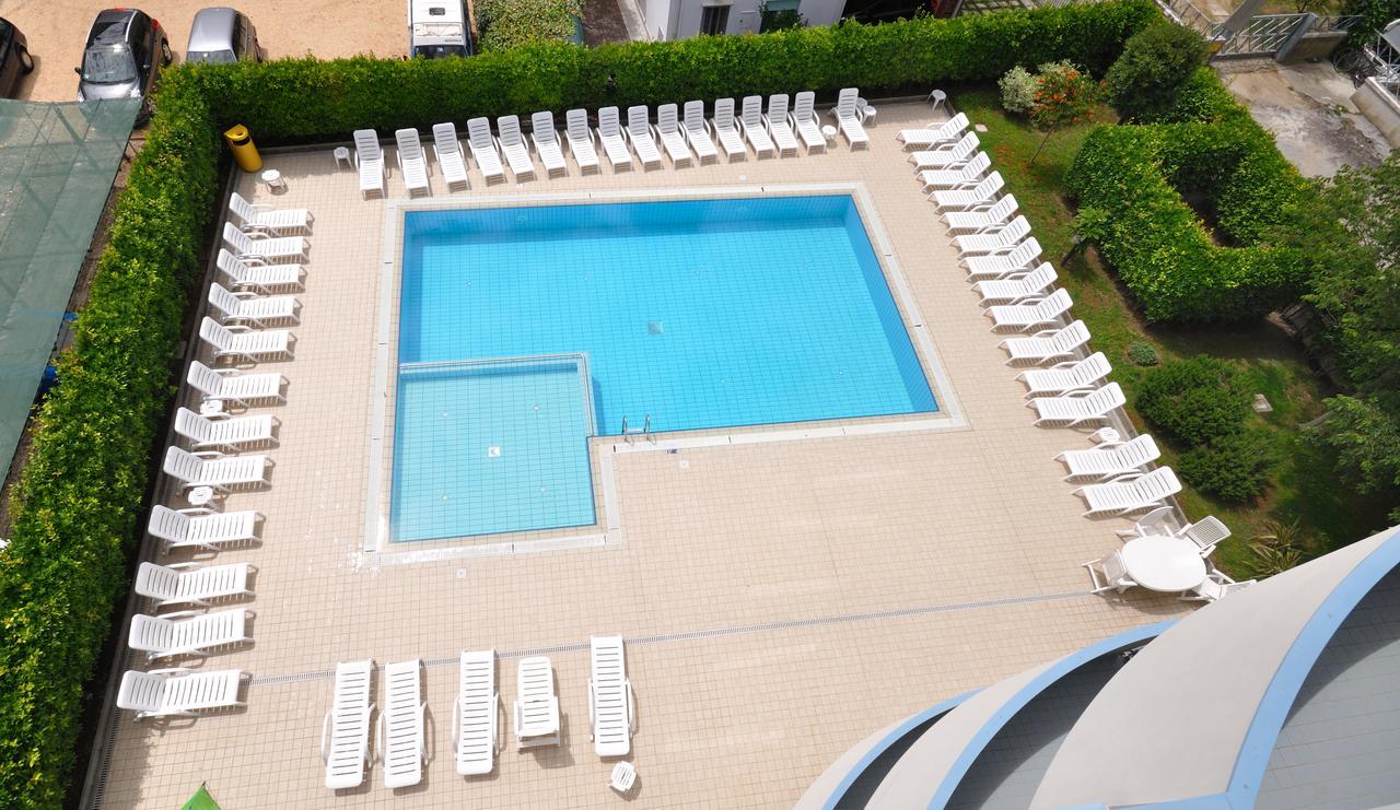 Residence Eurostar Bibione Exterior photo